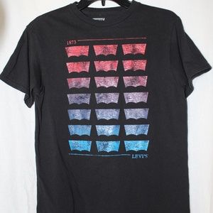 Levi's T-Shirt Black - Boys L in Good Condition